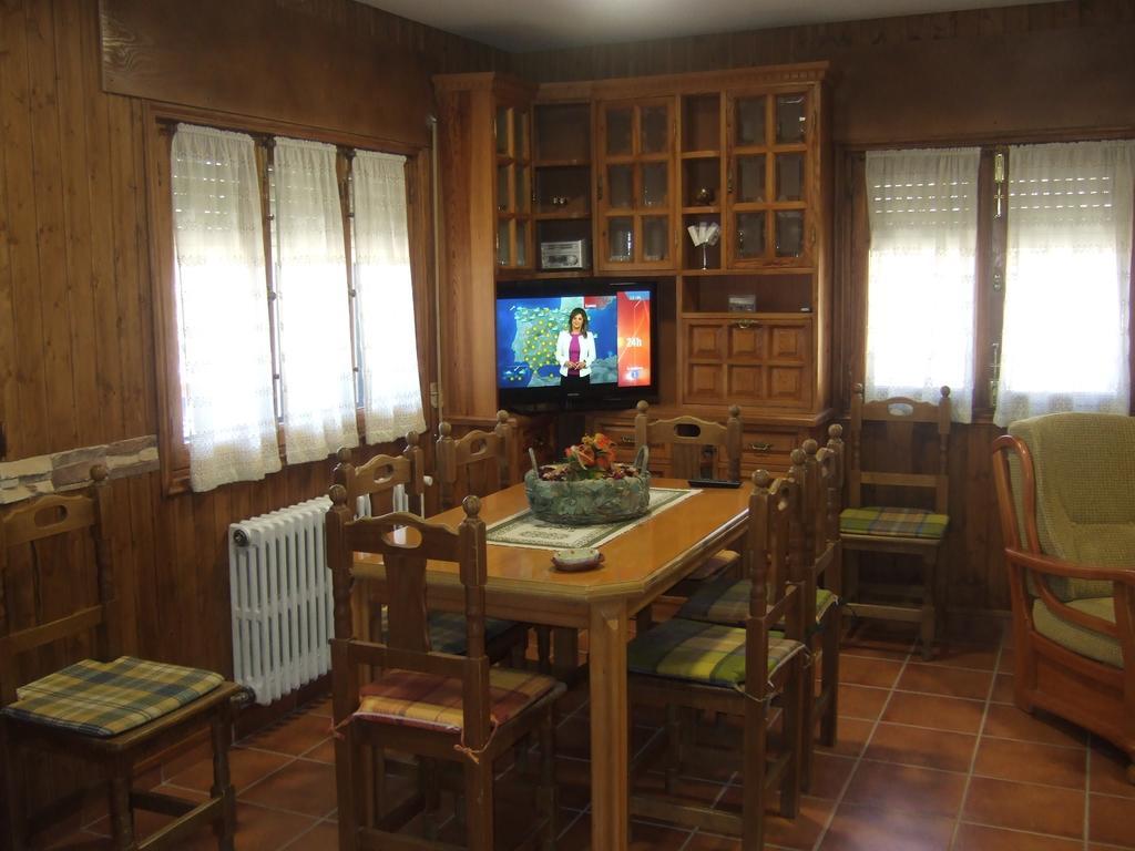 Villa Tinao De Gredos Barajas de Gredos Zimmer foto