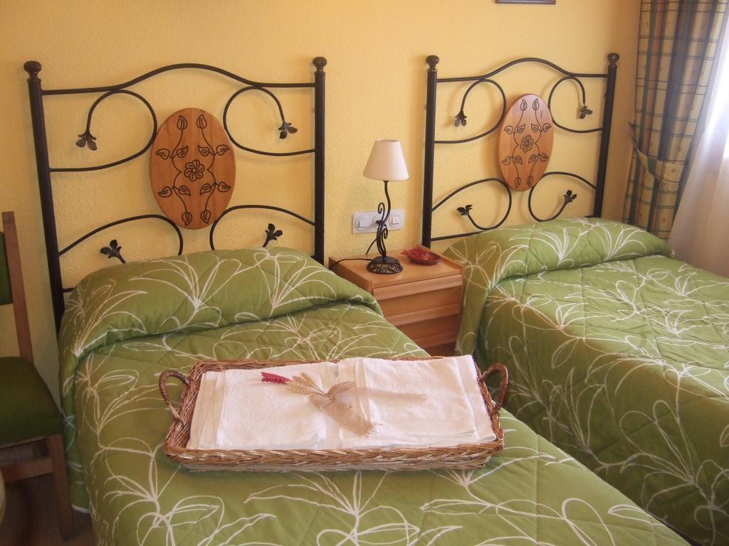 Villa Tinao De Gredos Barajas de Gredos Zimmer foto